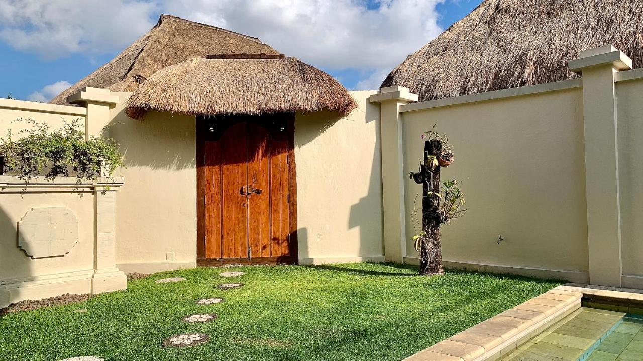 Alizee Villa Seminyak Exterior foto