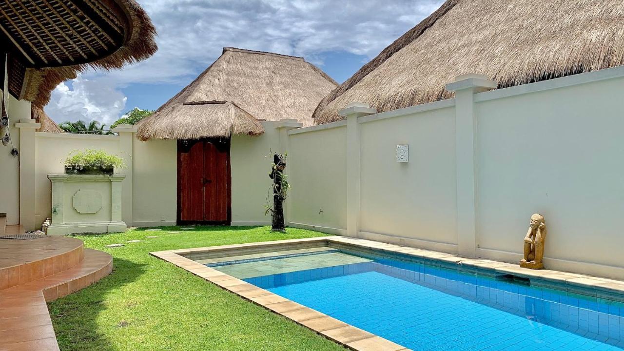 Alizee Villa Seminyak Exterior foto