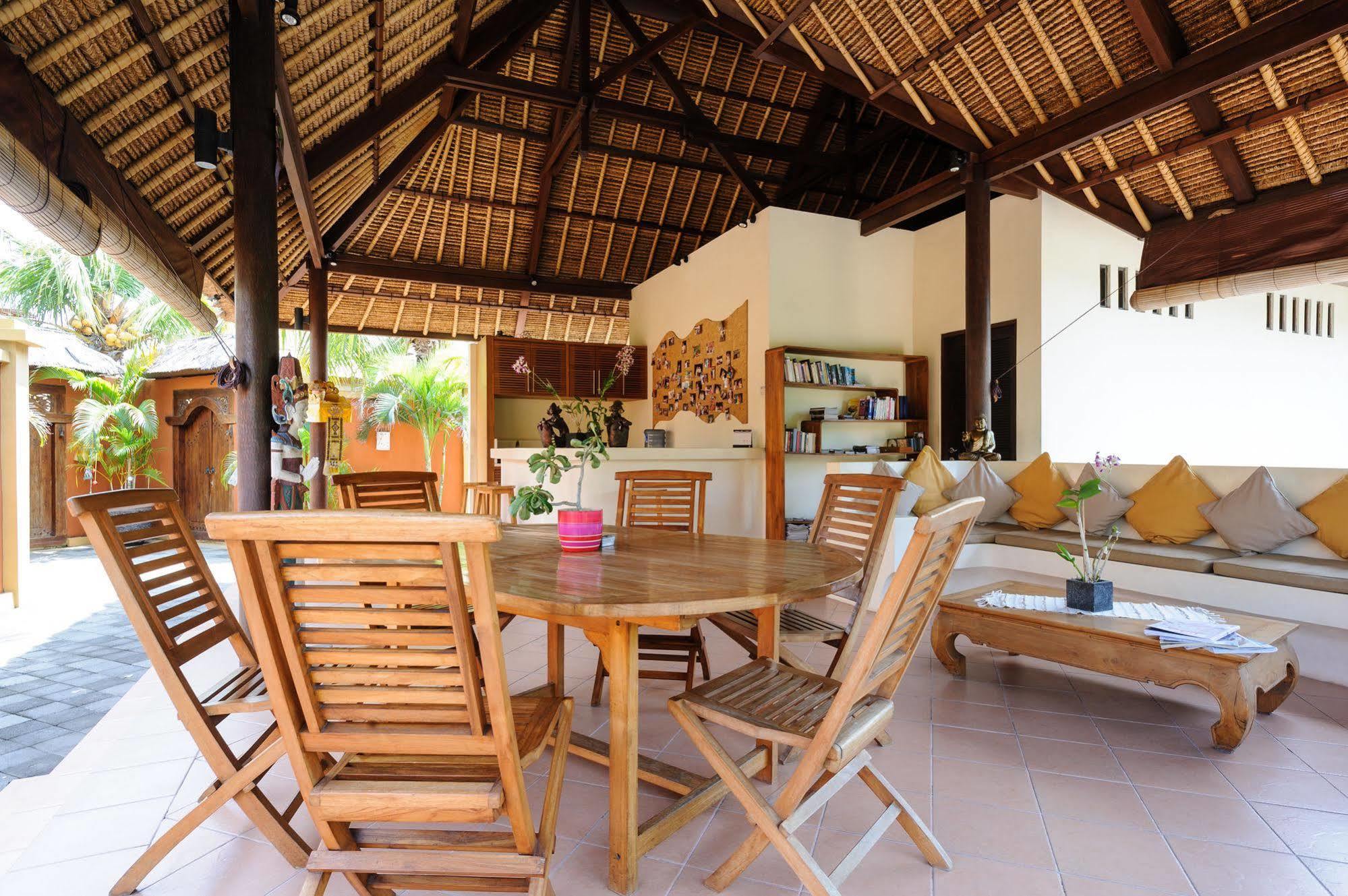 Alizee Villa Seminyak Exterior foto