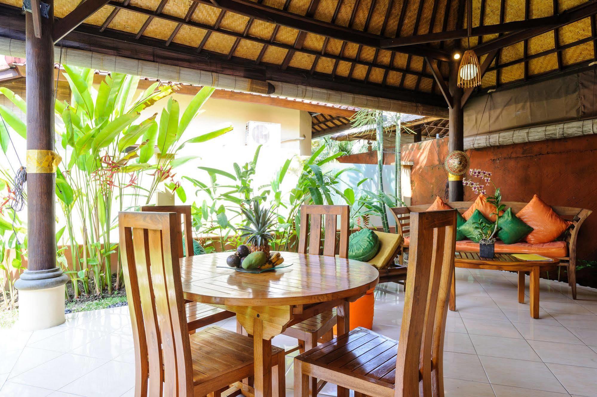 Alizee Villa Seminyak Exterior foto