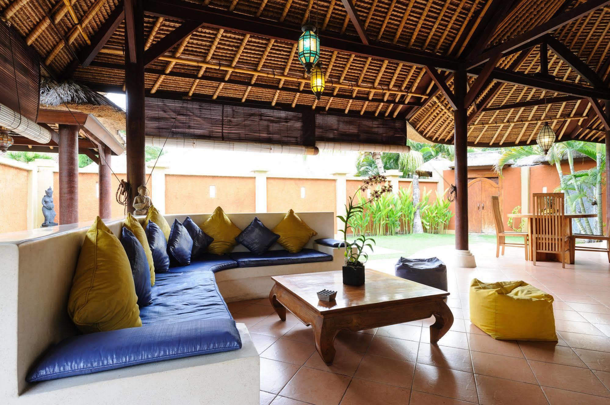 Alizee Villa Seminyak Exterior foto